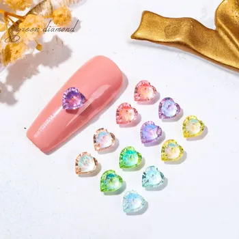 Мигащ Ледобур： Японски кристали с Острия дъно във формата на сърце Многоцветни Aurora 3D Кристални, стъклени Декорации за нокти